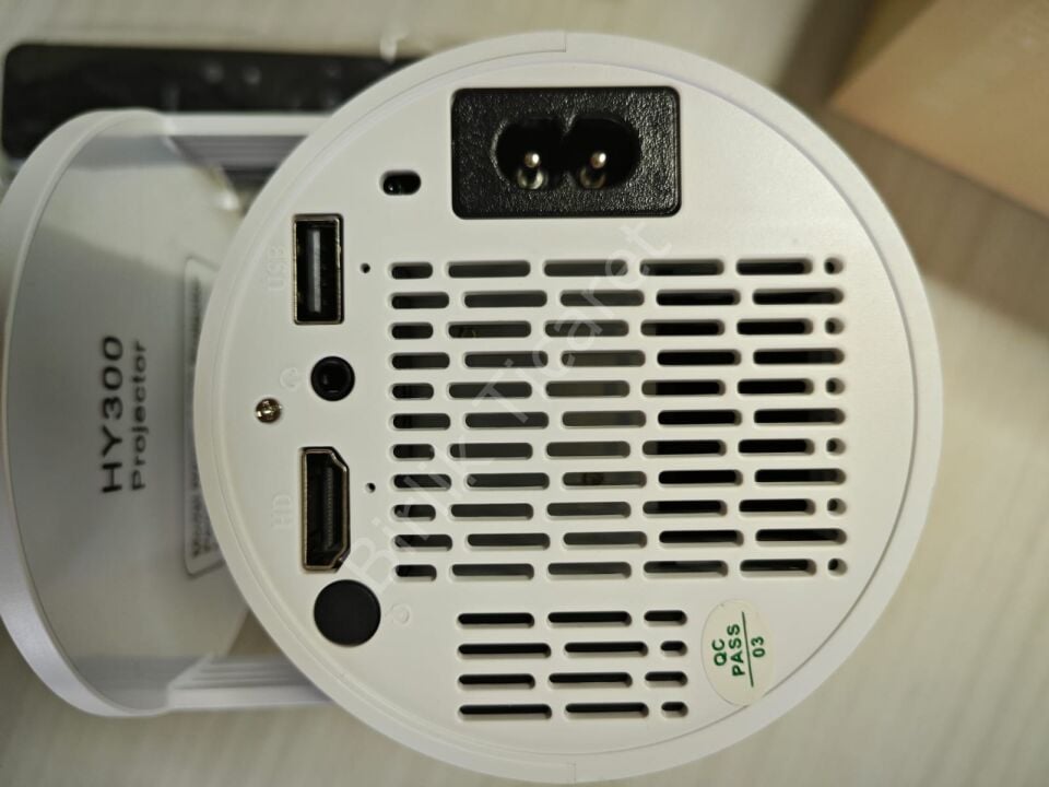 PROJEKSİYON CİHAZI 1280x720 Piksel HD 1800 Lümen HDMI