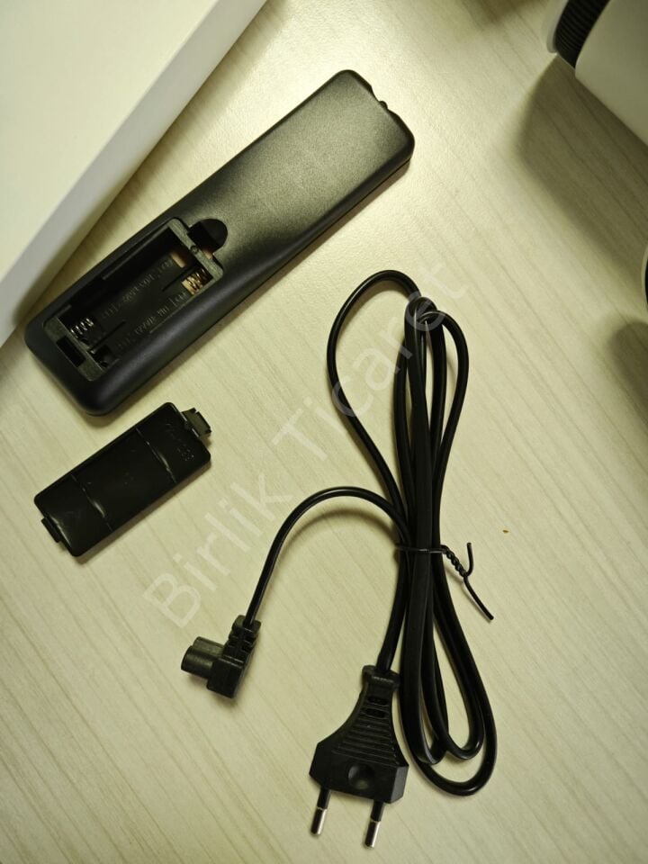 PROJEKSİYON CİHAZI 1280x720 Piksel HD 1800 Lümen HDMI