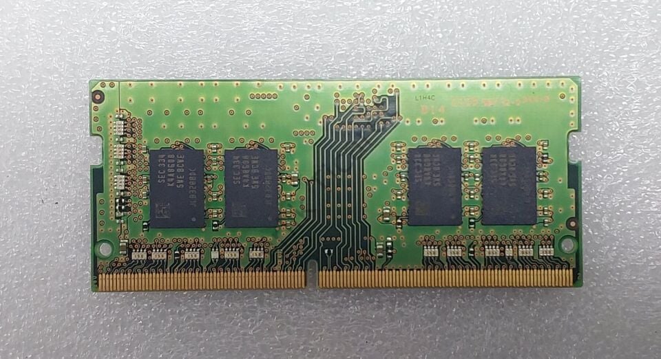 Samsung 8 GB DDR4 3200 MHZ PC4-3200AA-SA1-11 Notebook Bellek